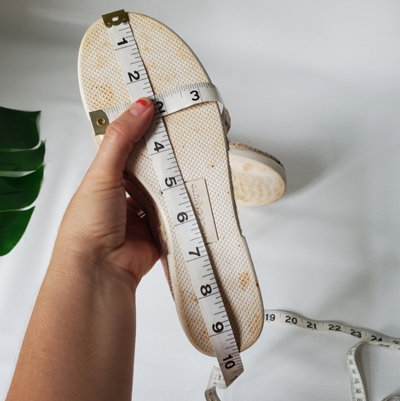 Vince Camuto TAMBIE Slip On Leather Platform Loafers Sz 6.5 - Picture 11 of 11